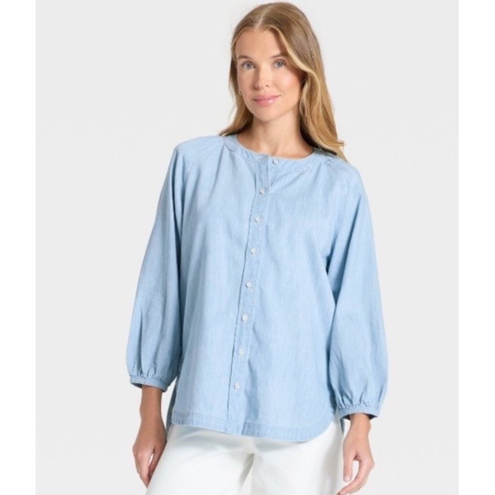 Women's Size XS light denim poet button-down shirt - Universal Thread